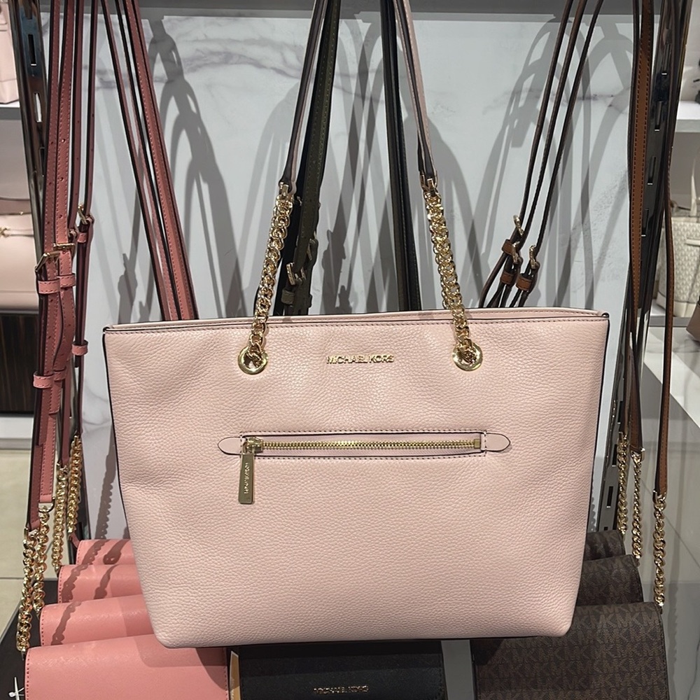 MICHAEL KORS
Jet Set Medium Front Zip Pebbled Leather Chain Tote 
Powder Blush